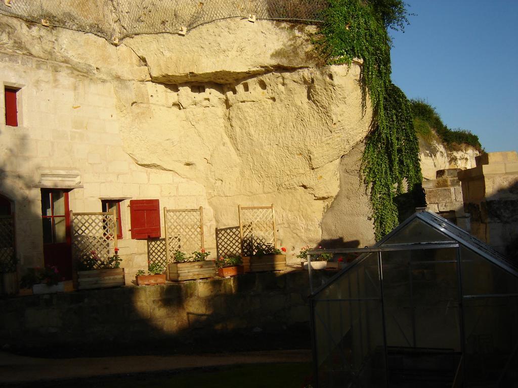 Hotel Logis Demeure De La Vignole Turquant